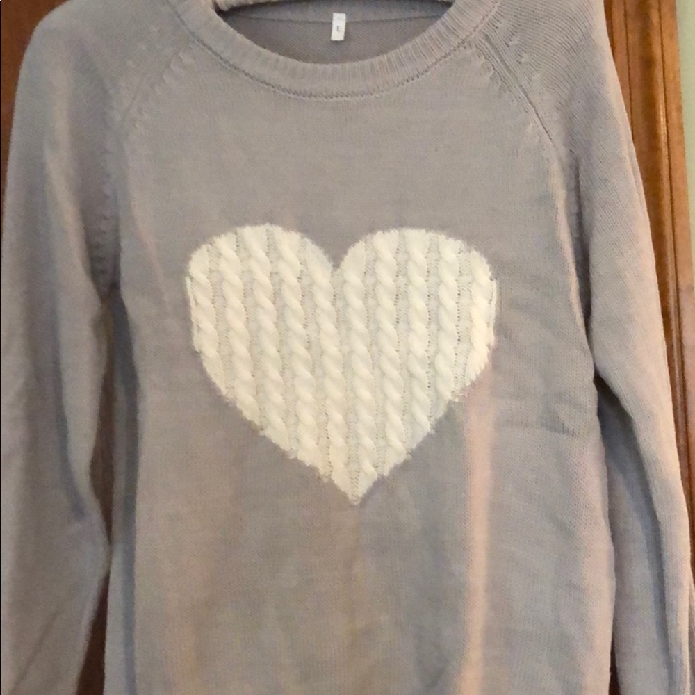 Light gray heart sweater large